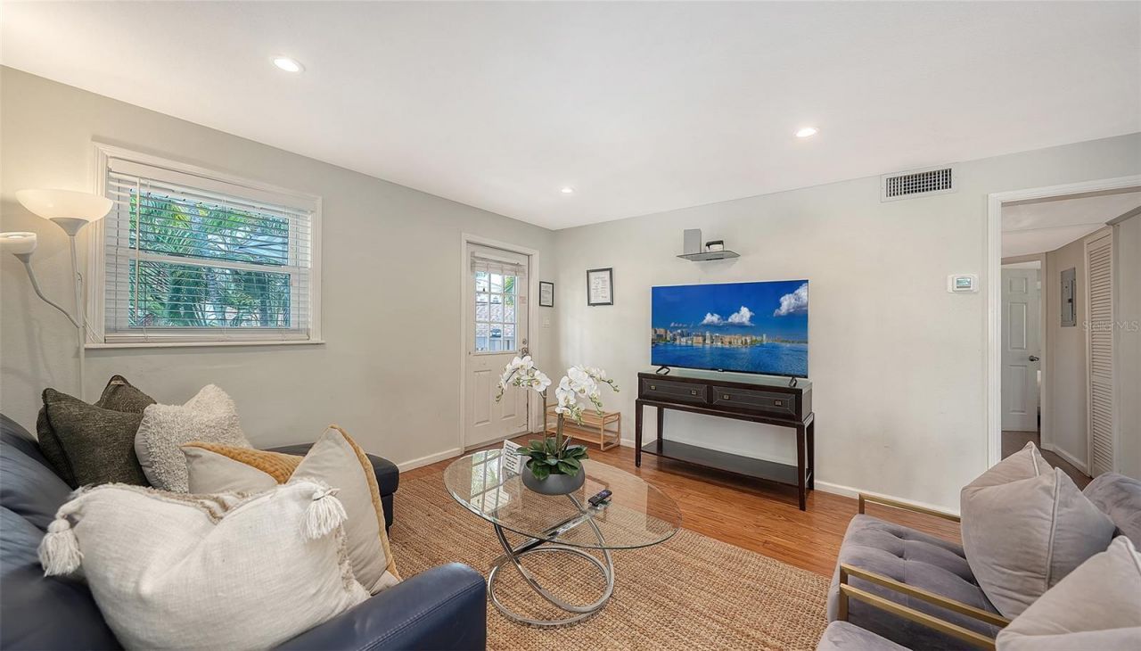 662 Calle Del Otono, Sarasota, FL 34242 Photo