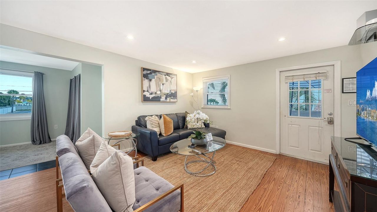 662 Calle Del Otono, Sarasota, FL 34242 Photo