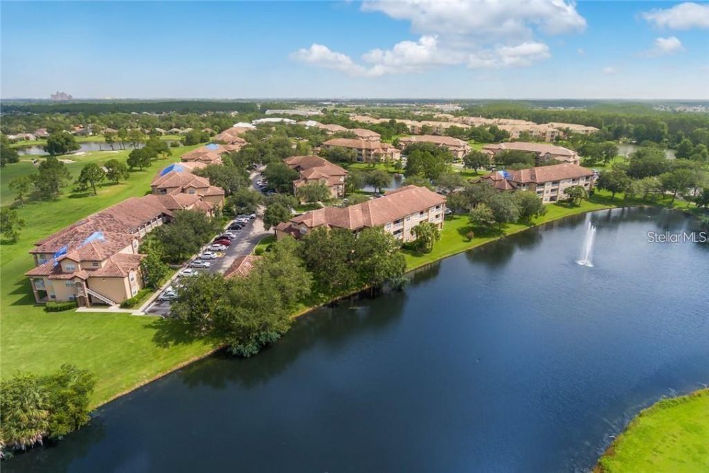 13953 Fairway Island Drive, Unit 621, Orlando, FL 32837 Photo