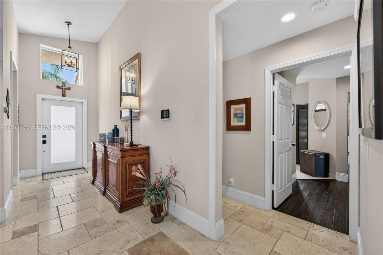 391 Bermuda Springs Dr, Weston, FL 33326 Photo