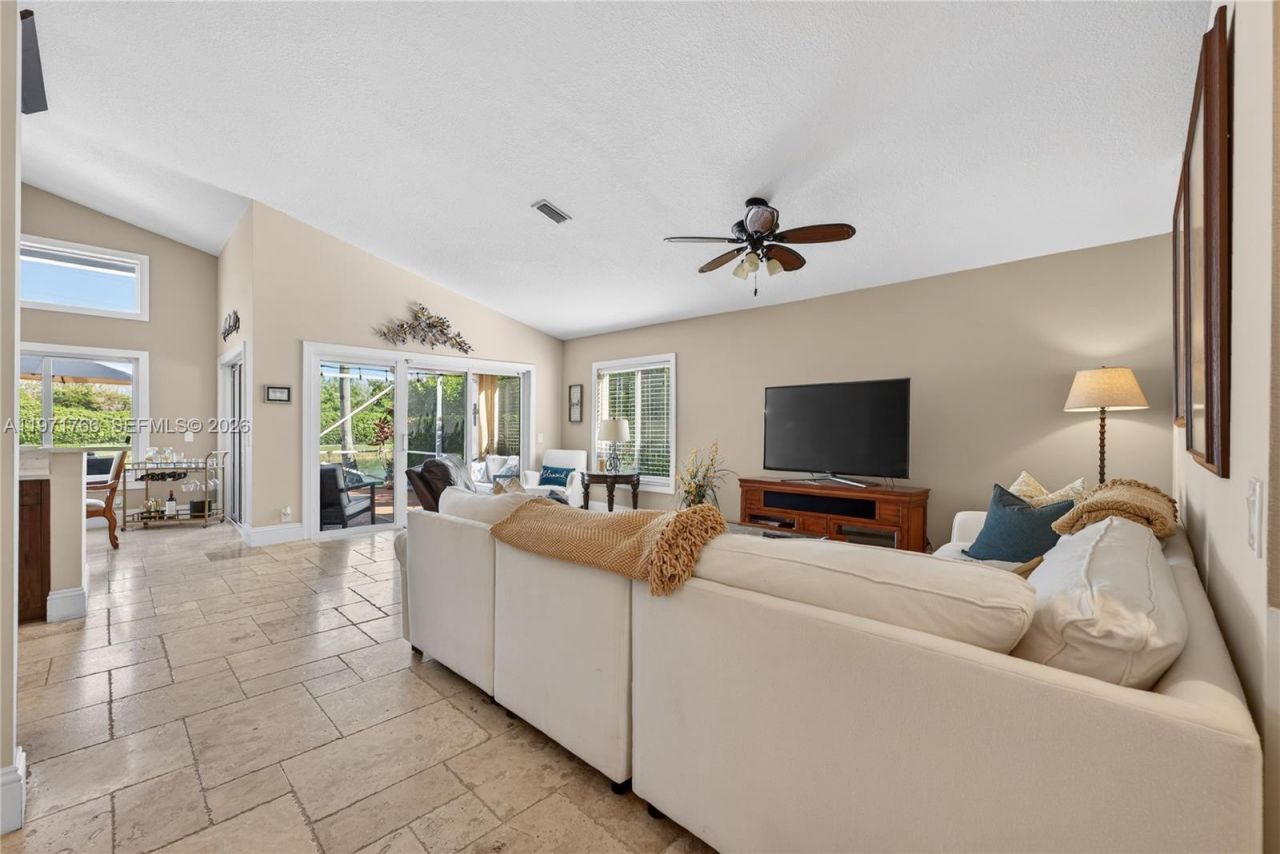 391 Bermuda Springs Dr, Weston, FL 33326 Photo