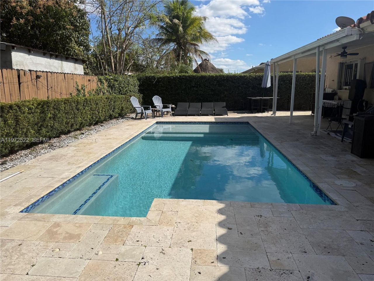 19633 NW 62nd Pl, Miami, FL 33015 Photo