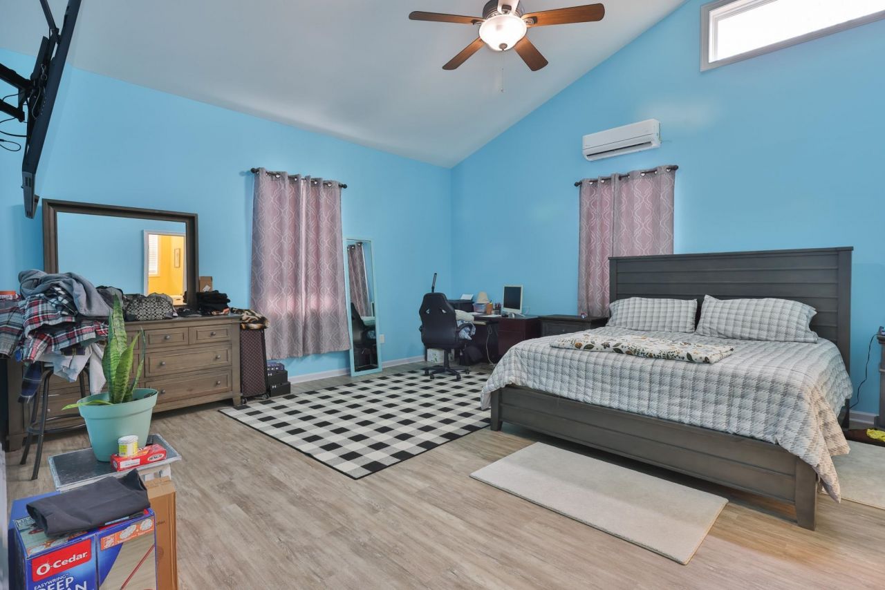 1170 Airport Rd.  Photo 11