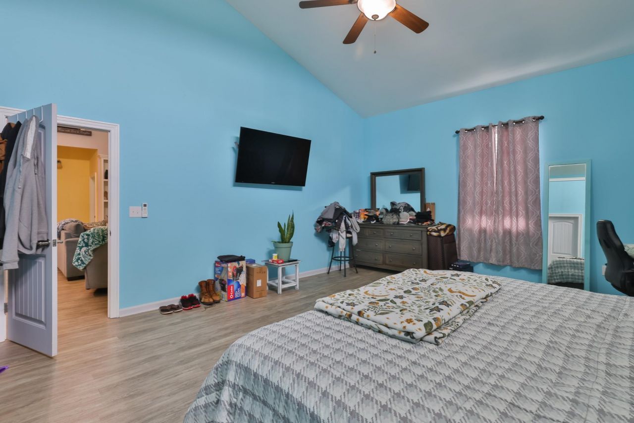 1170 Airport Rd.  Photo 13