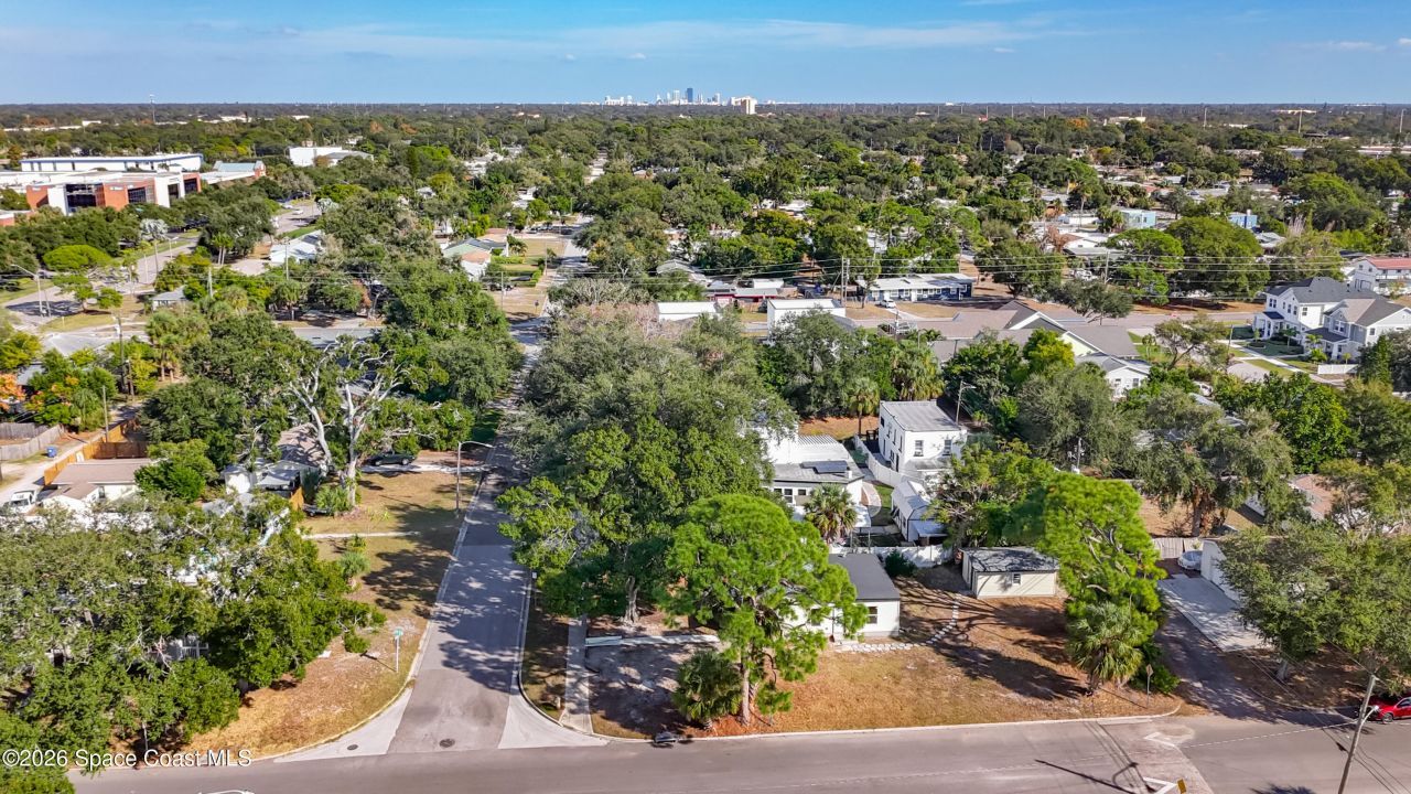 6948 Dartmouth Avenue N, Saint Petersburg, FL 33710 Photo