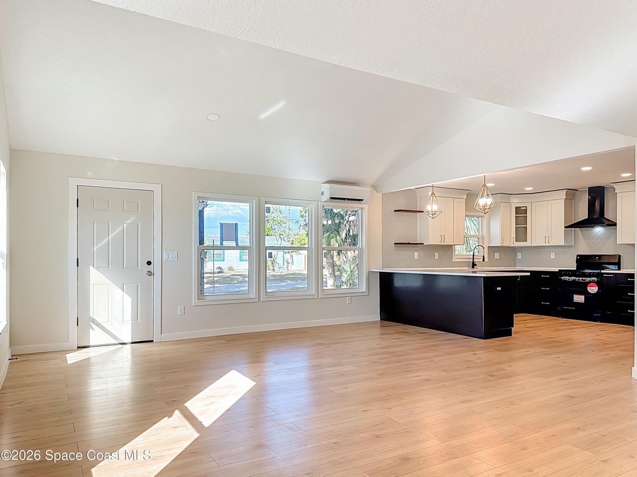 6948 Dartmouth Avenue N, Saint Petersburg, FL 33710 Photo