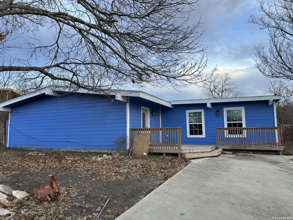 122 Pleasant Valley, San Antonio, TX 78227