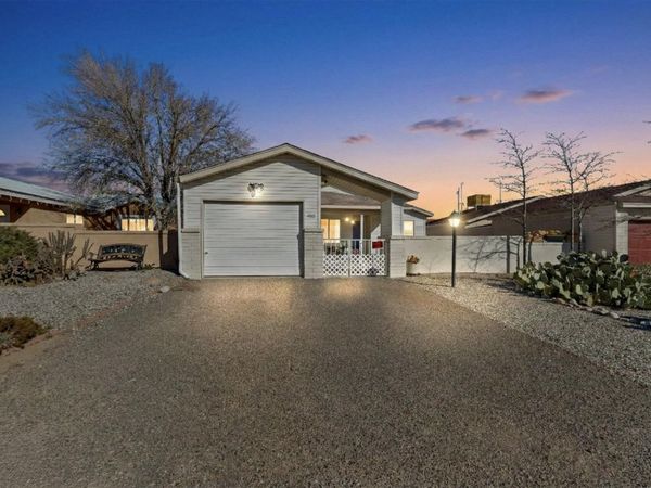 4848 Platinum Loop NE, Rio Rancho, NM 87124