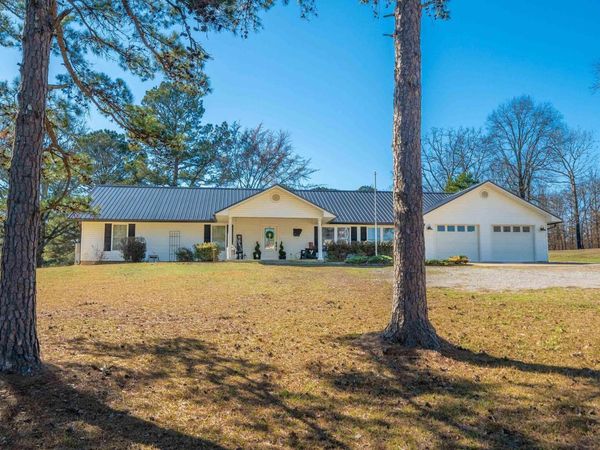 230 S Ross Maddox Road, Pearcy, AR 71964