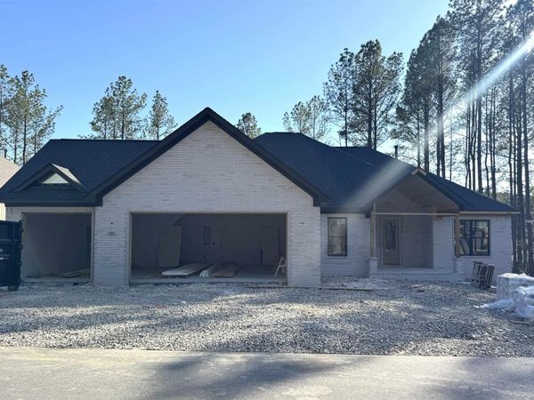323 Maderas Drive, Hot Springs Village, AR 71909