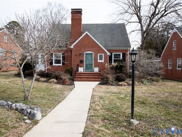 410 Fourth Avenue, Farmville, VA 23901