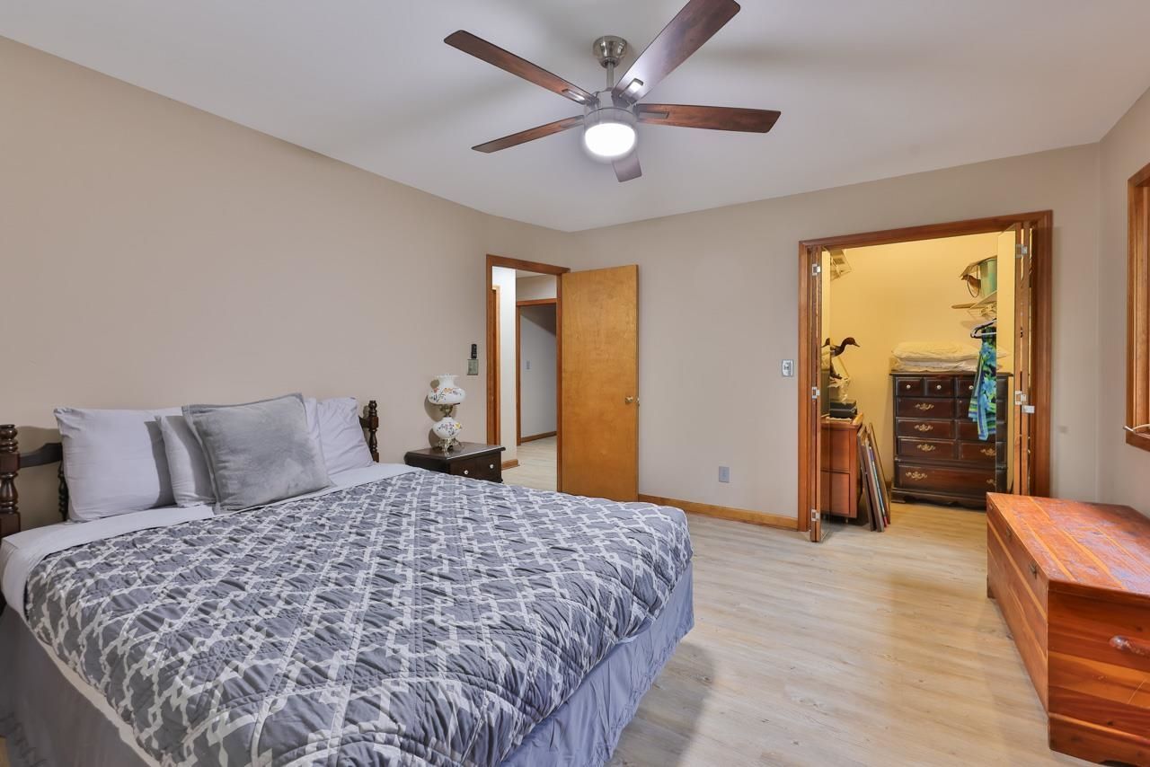 4704 Pine Lake Dr. Photo 21