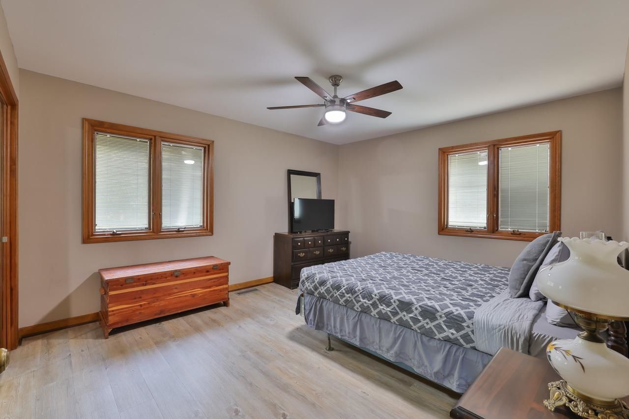 4704 Pine Lake Dr. Photo 23