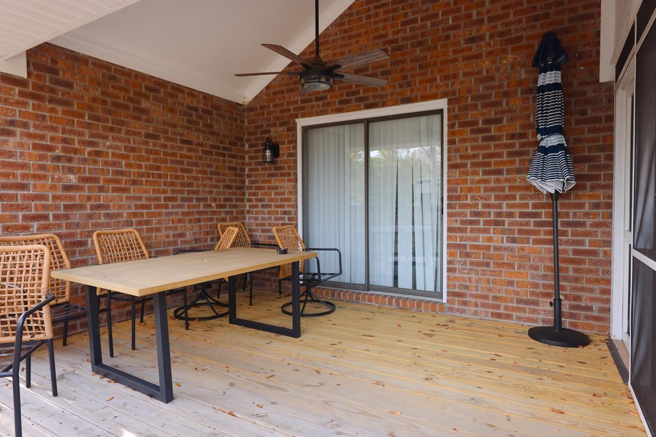 4704 Pine Lake Dr. Photo 26