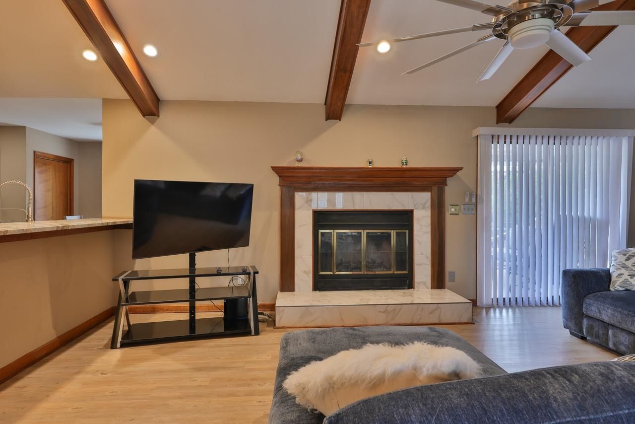 4704 Pine Lake Dr. Photo 5