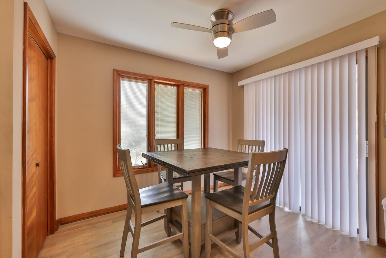 4704 Pine Lake Dr. Photo 9