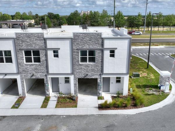 608 TRIKOMO DRIVE , DAVENPORT, FL 33896