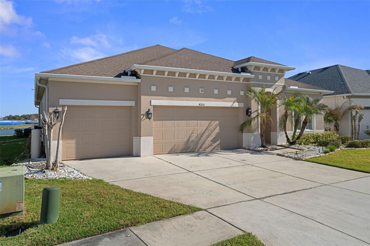 4206 Windcrest Drive , Wesley Chapel, FL 33544 Photo