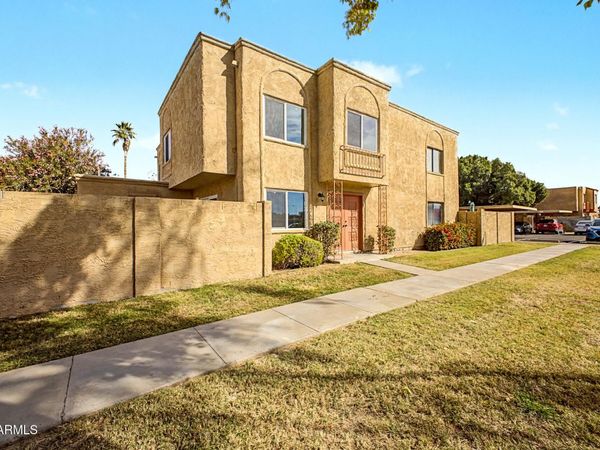 948 S ALMA SCHOOL Road, Unit 8, Mesa, AZ 85210