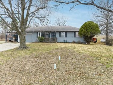 13854 238th Street, Lawrence, KS 66044