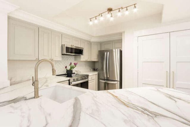 720 S Sapodilla Avenue, Unit 304, West Palm Beach, FL 33401 Photo