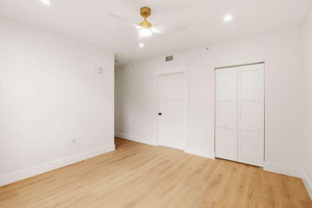 720 S Sapodilla Avenue, Unit 304, West Palm Beach, FL 33401 Photo