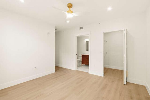 720 S Sapodilla Avenue, Unit 304, West Palm Beach, FL 33401 Photo