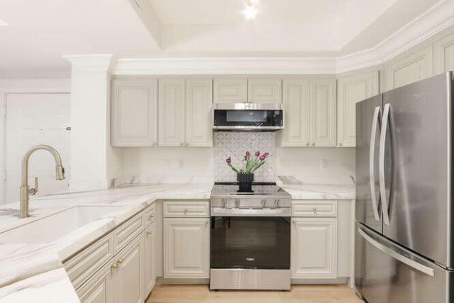 720 S Sapodilla Avenue, Unit 304, West Palm Beach, FL 33401 Photo