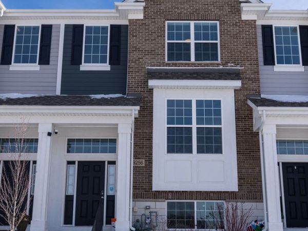 9256 Harlowe Lane , Unit 9256, Orland Park, IL 60462