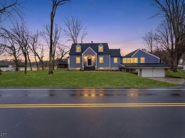 1821 Belvidere Rd, Lopatcong, NJ 08865