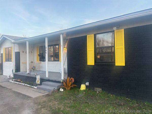 309 E Fry Street , Claremore, OK 74017