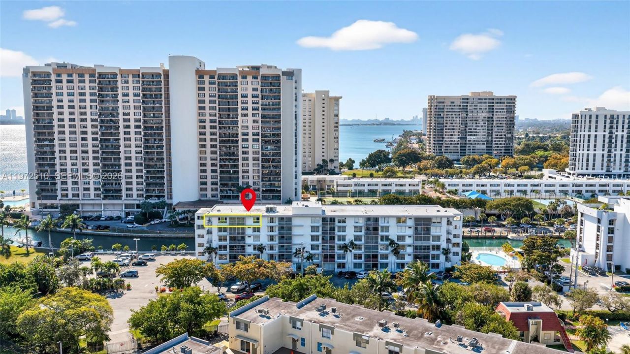 1750 NE 115th St, Unit 601, Miami, FL 33181 Photo