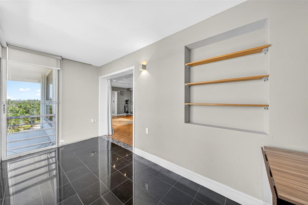 1750 NE 115th St, Unit 601, Miami, FL 33181 Photo