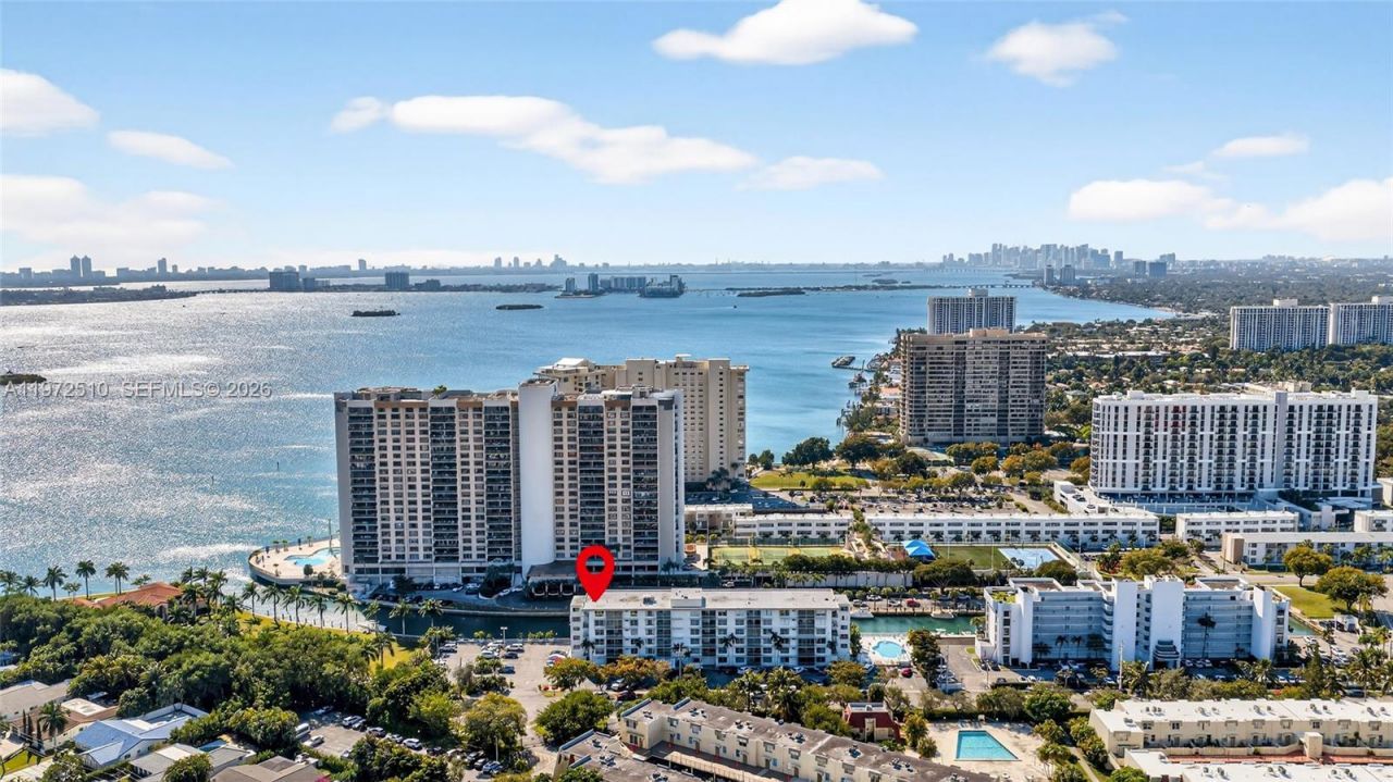 1750 NE 115th St, Unit 601, Miami, FL 33181 Photo