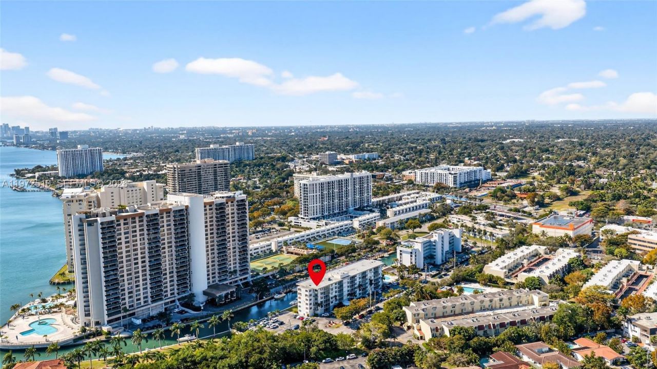 1750 NE 115th St, Unit 601, Miami, FL 33181 Photo