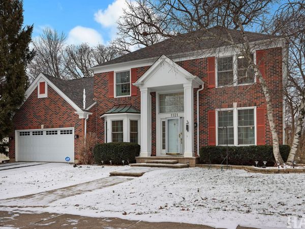 1121 Williamsburg Circle , Grayslake, IL 60030