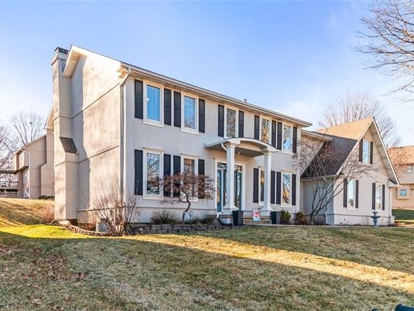 2035 NE Waterfield Place, Blue Springs, MO 64014