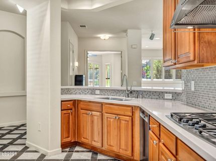 9900 Wilbur May Parkway, Unit APT 2801, Reno, NV 89521 Photo