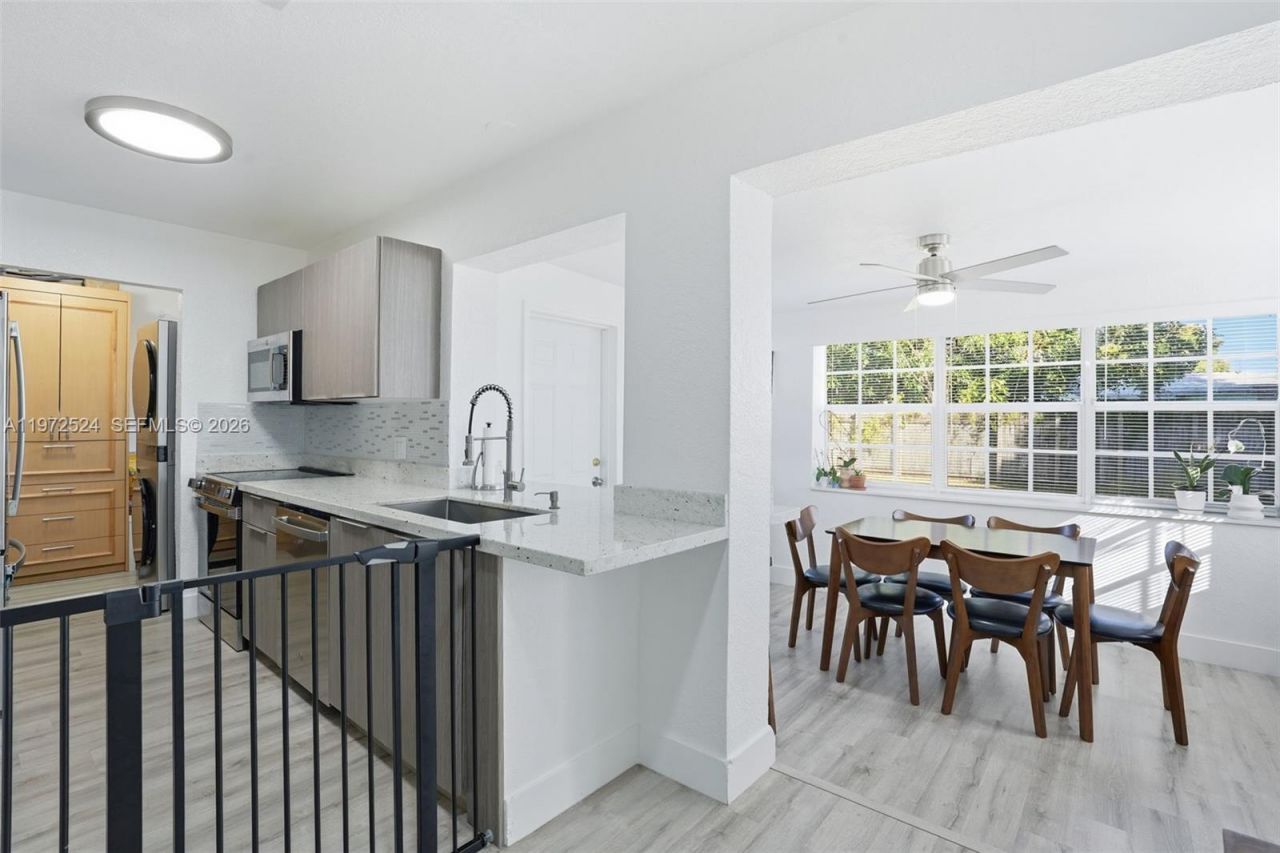 3221 NW 12th Pl, Lauderhill, FL 33311 Photo