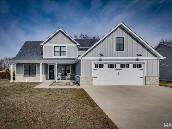 327 Wellington Place, Farmington, MO 63640