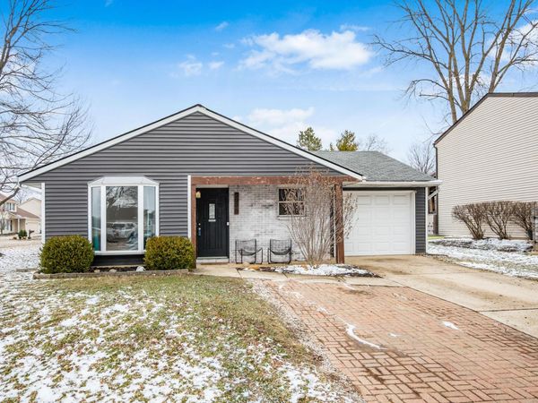 3996 Deer Lake Way, Columbus, OH 43204