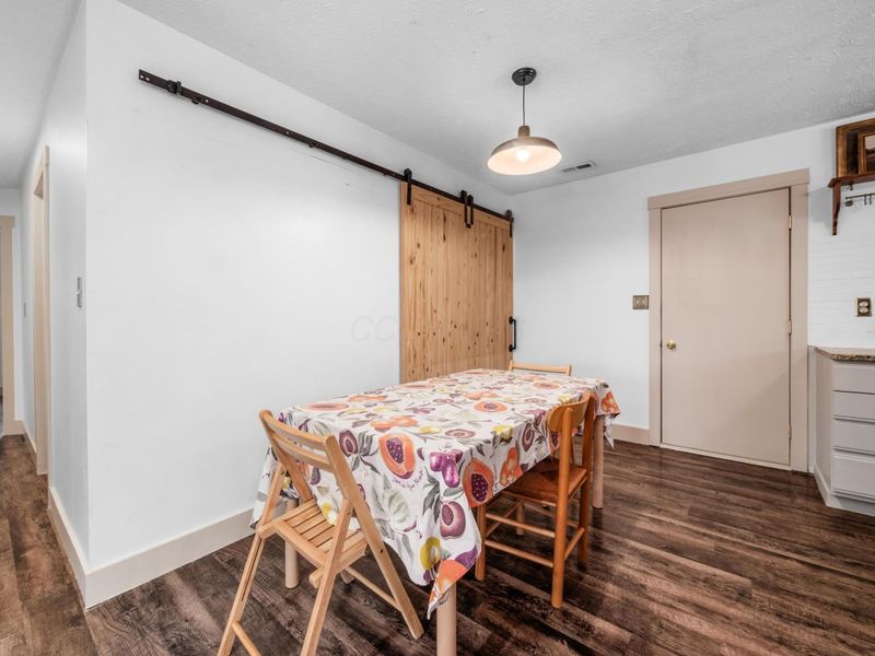 3996 Deer Lake Way, Columbus, OH 43204 Photo 10