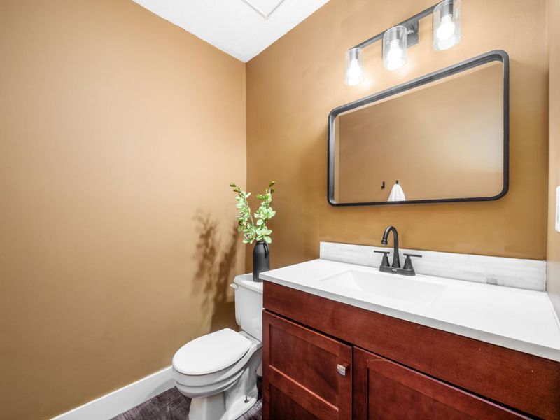 3996 Deer Lake Way, Columbus, OH 43204 Photo 19