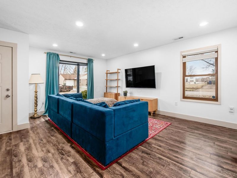 3996 Deer Lake Way, Columbus, OH 43204 Photo 4