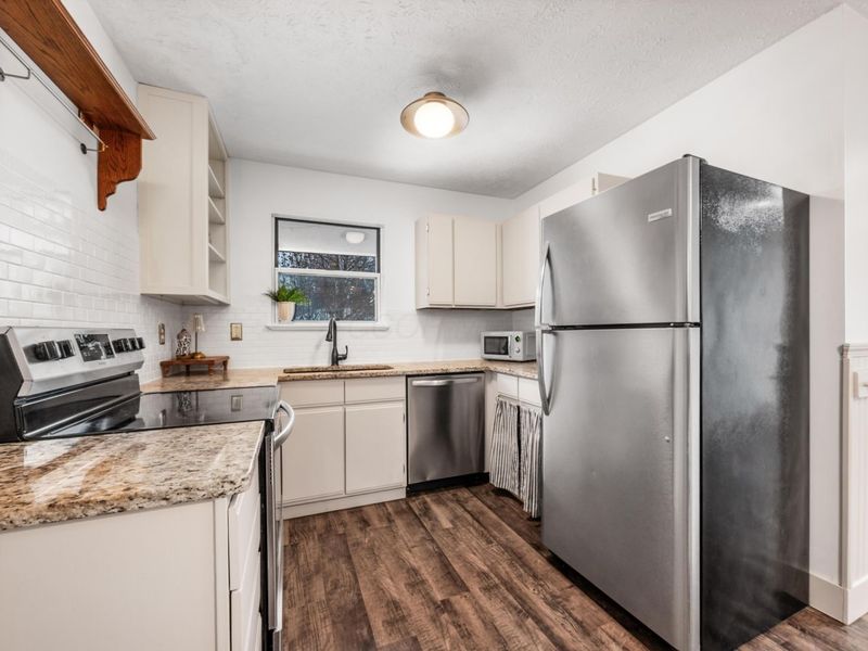 3996 Deer Lake Way, Columbus, OH 43204 Photo 7