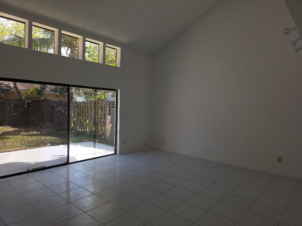 7474 NW 34th Street, Unit 7474, Lauderhill, FL 33319 Photo