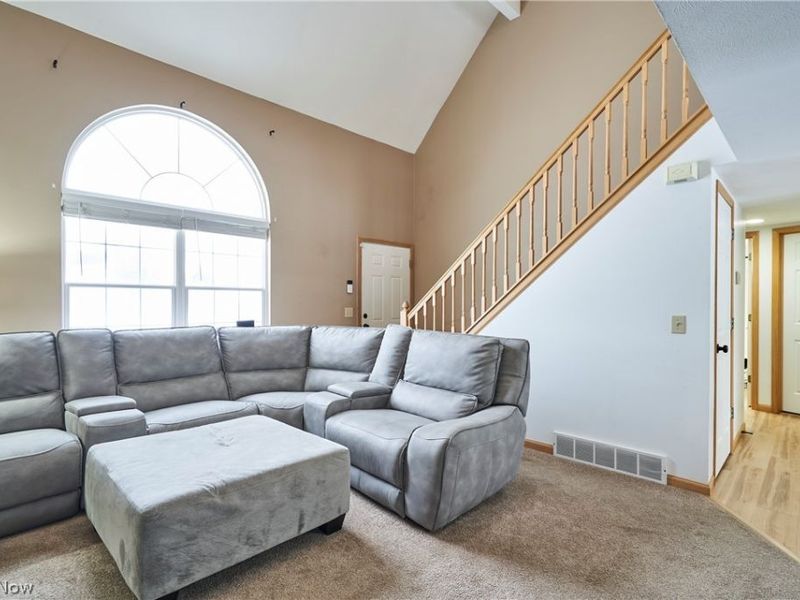 123 Woodbine Oval, Madison, OH 44057 Photo 3