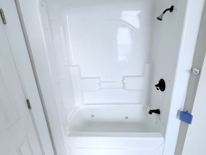 3216 Riverside Avenue, Cleveland, OH 44109 Photo 22