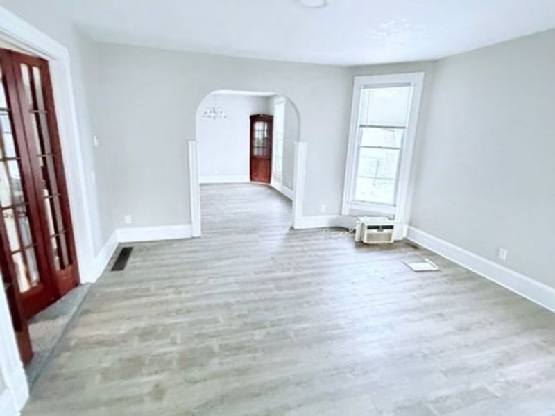 3216 Riverside Avenue, Cleveland, OH 44109 Photo 3