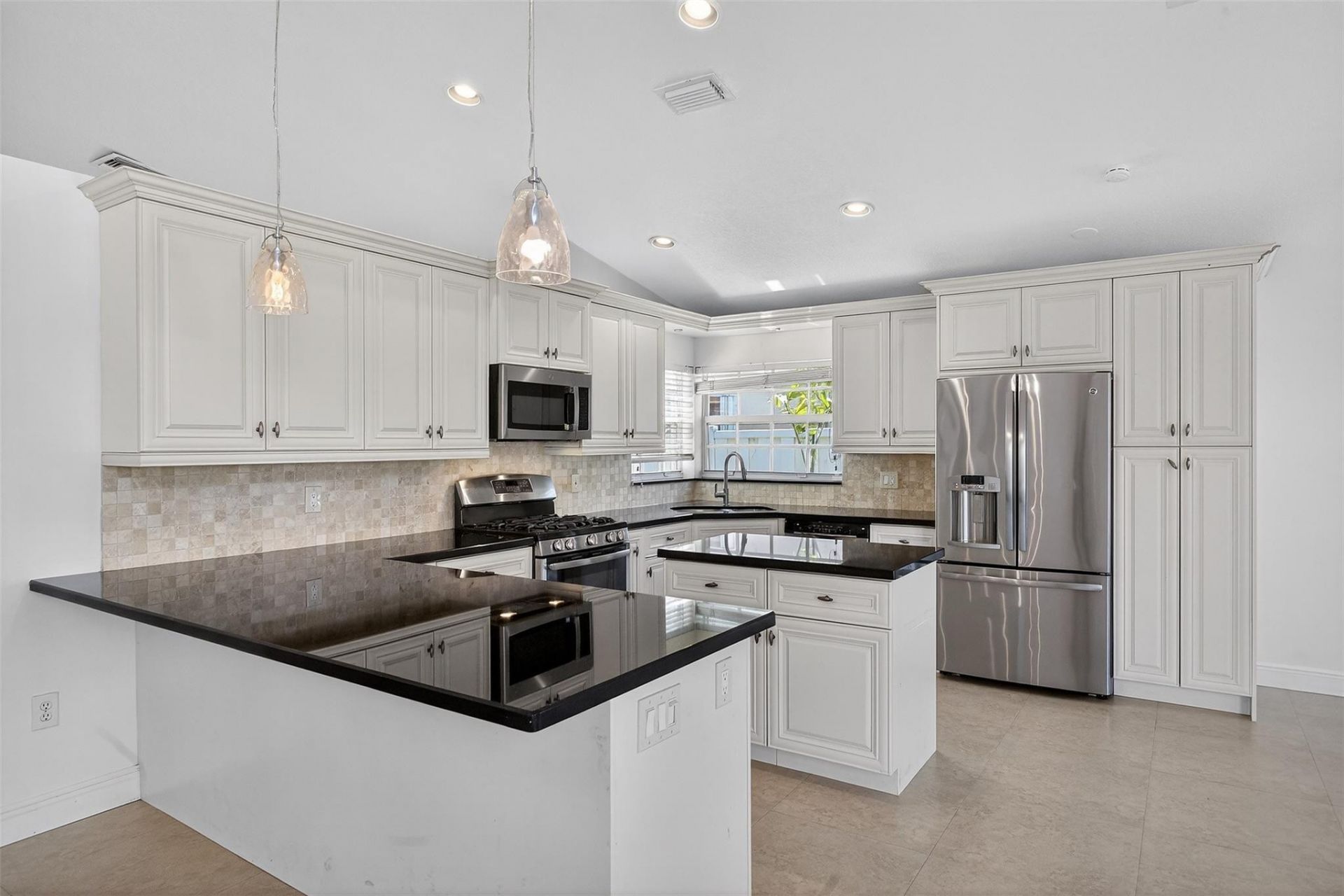 13829 NW 22nd Street, Sunrise, FL 33323 Photo